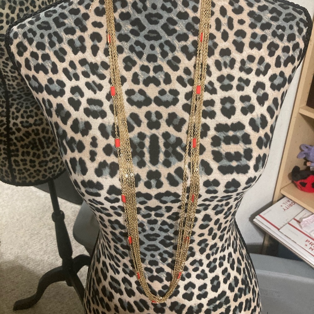 Women’s necklace